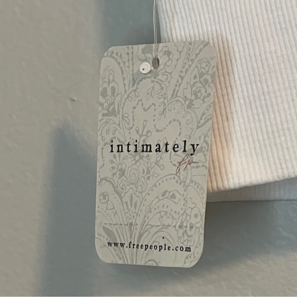 Free People NWT Andi Square Neck Seamless Cropped Tank Top White M/L - Picture 6 of 7